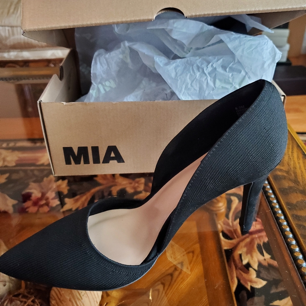Mia Knit Pump